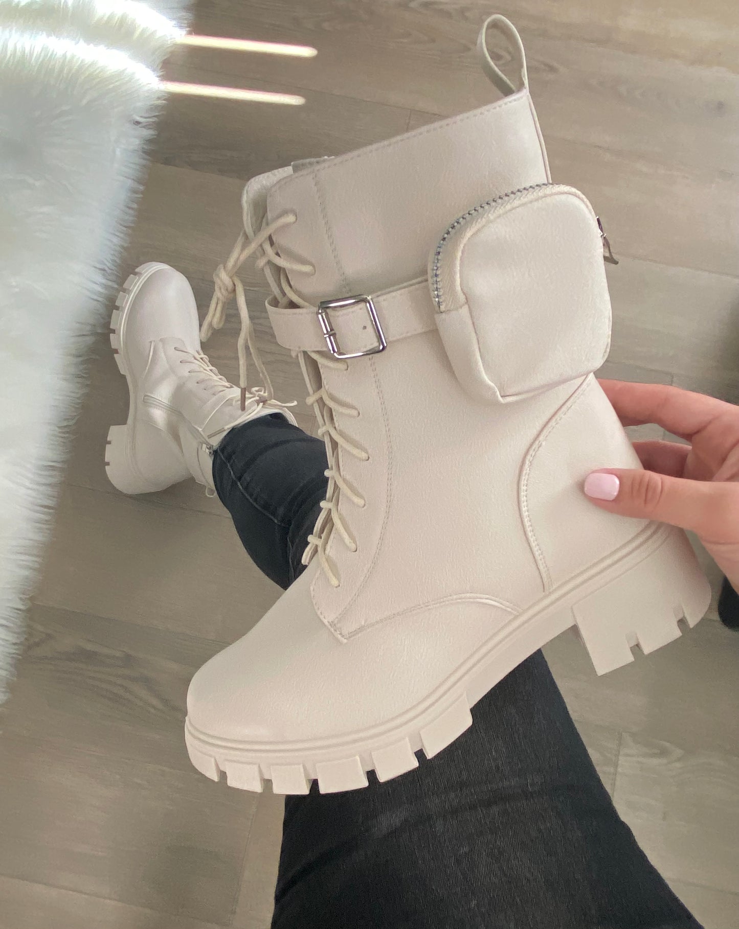 Zelda Boot - Off White