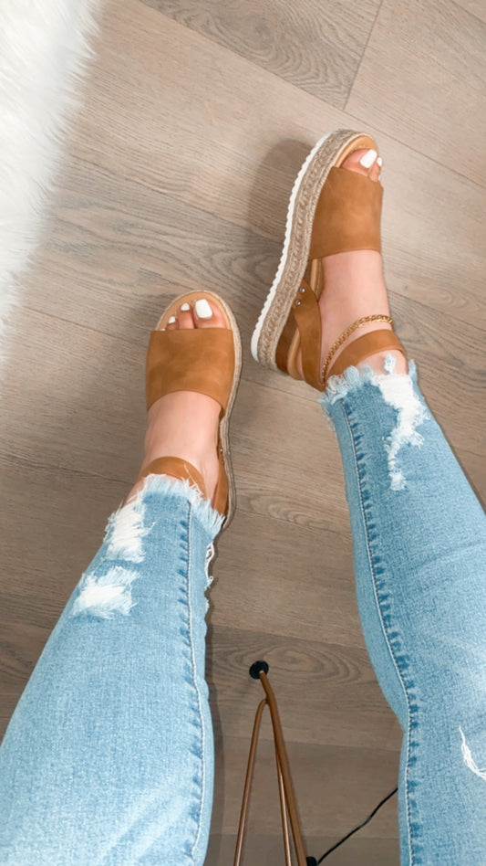 Bella Sandal - Tan