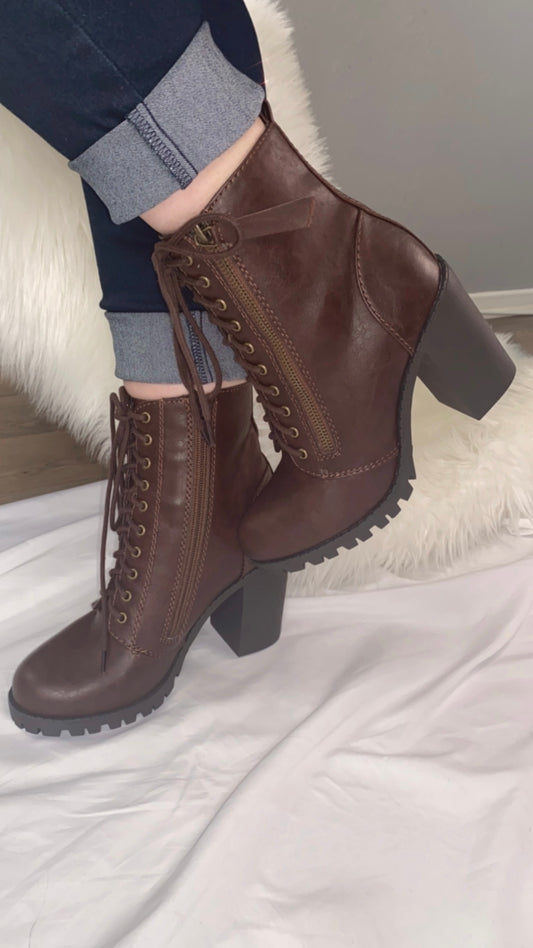 Lucia Boot - Brown