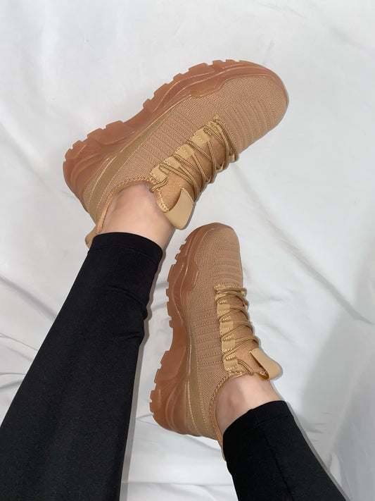 Cecy Sneaker - Tan